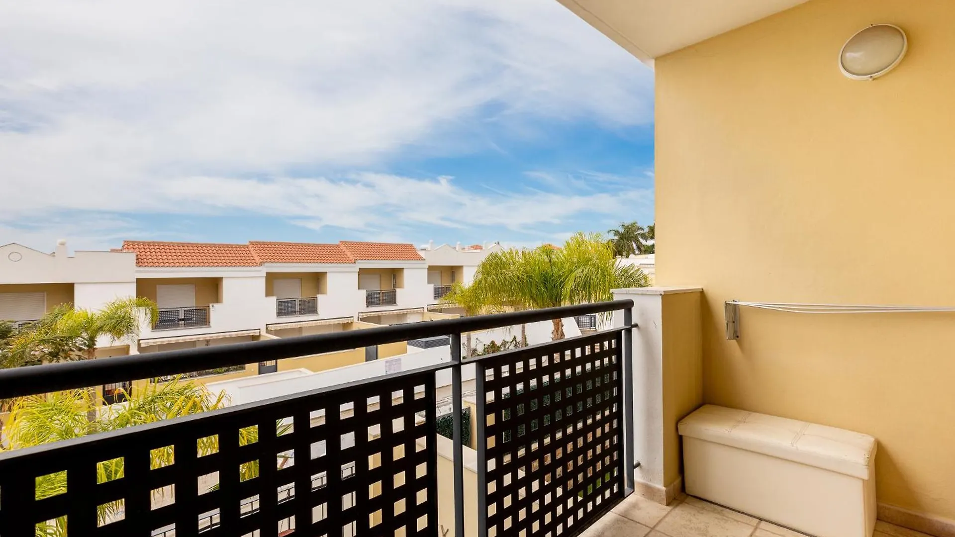 בית נופש הוילה אדחה Townhouse In Fanabe Area
